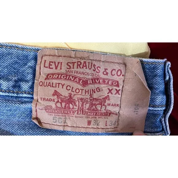 Levis 501 XX Straight Leg Button Fly High Waisted Jeans Size 31 x 32.5